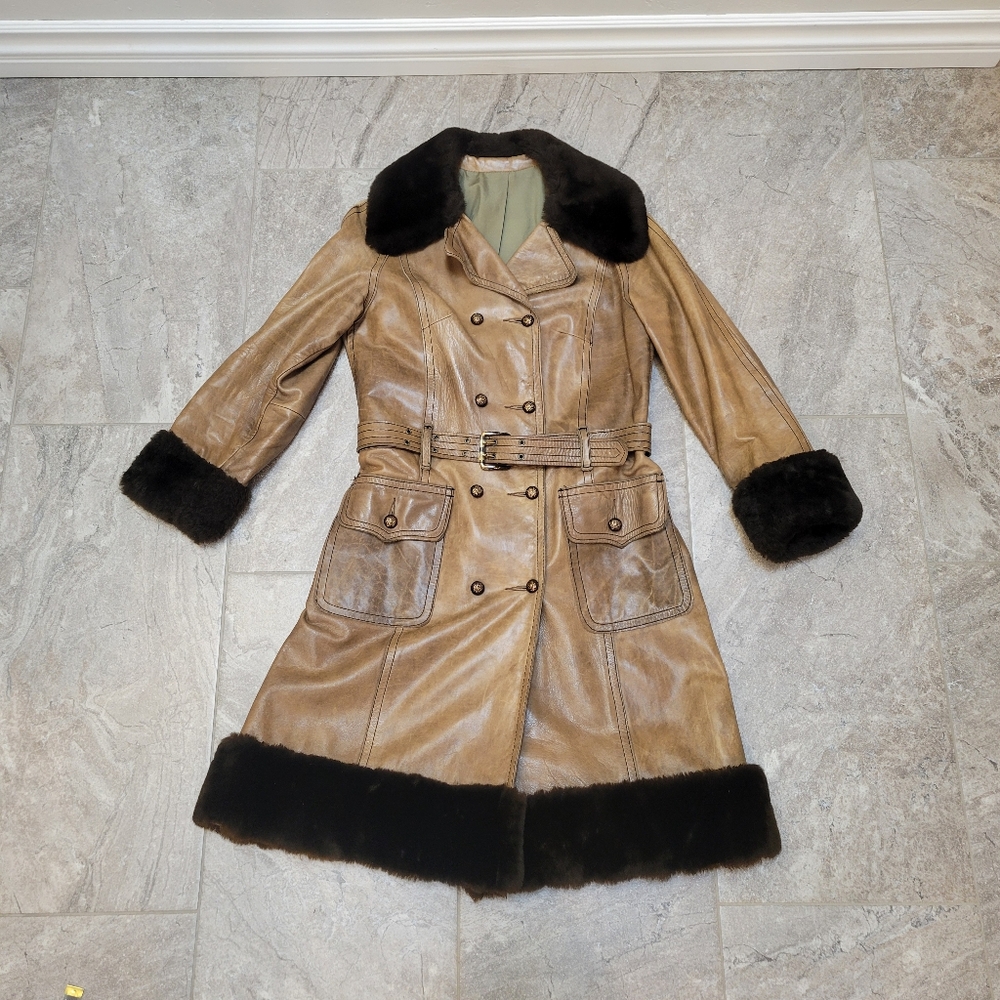 Vintage RARE Highlander Women's Brown Leather Coat Jacket